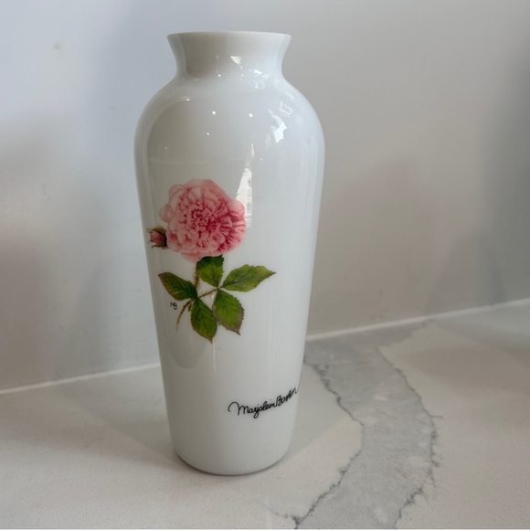 Vintage Set - 4 Marjolein Bastin Milk Glass Vases Nature’s Sketchbook - Hallmark - Picture 9 of 11